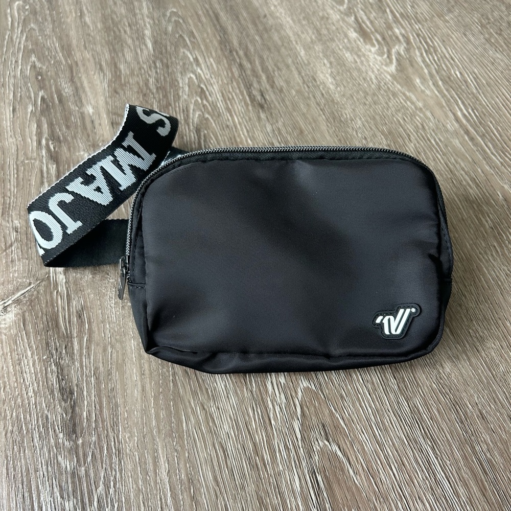 Black Varsity - MAJORS Cross Fanny Pack